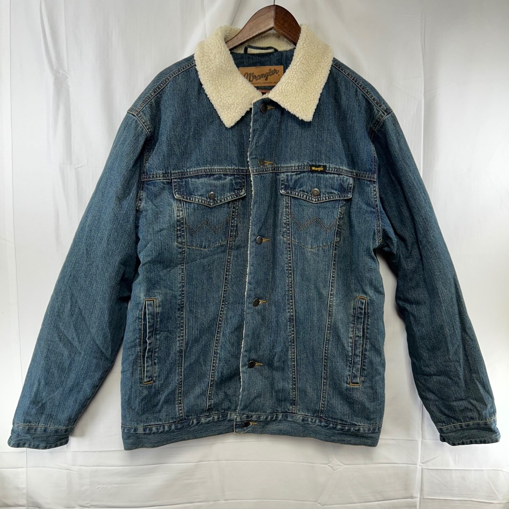 Wrangler Denim Jacket Mens LT Blue Sherpa Lined Western Trucker 74256RT